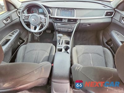 Zdjęcie 8 z 12 samochodu: 2020 KIA OPTIMA LX VIN:5XXGT4L36LG395467 - miniatura