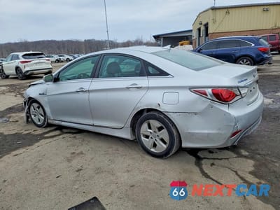 Drugie zdjęcie samochodu z przodu: 2012 HYUNDAI SONATA HYBRID BASE VIN:KMHEC4A42CA059356 - miniatura