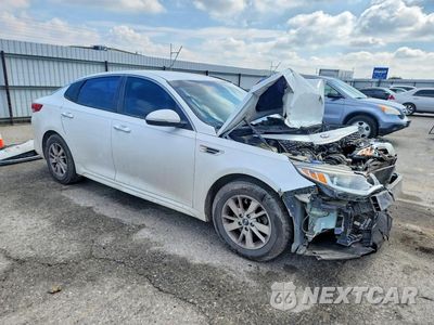 Czwarte zdjęcie samochodu z boku: 2016 KIA OPTIMA LX VIN:5XXGT4L33GG068417 - miniatura