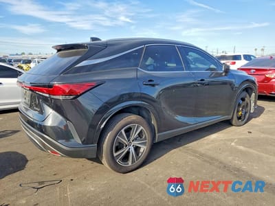 Trzecie zdjęcie samochodu z tyłu: 2023 LEXUS RX 350 PREMIUM VIN:JTJCHMAA2P2002624 - miniatura