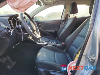 Zdjęcie 7 z 12 samochodu: 2017 TOYOTA YARIS IA VIN:3MYDLBYV3HY184826 - miniatura