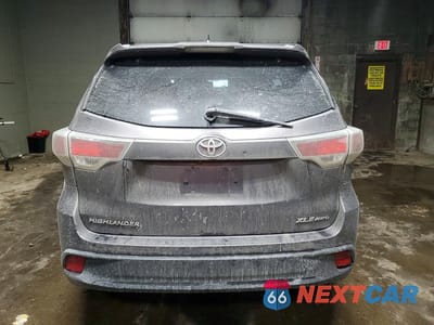 Zdjęcie 6 z 12 samochodu: 2015 TOYOTA HIGHLANDER XLE VIN:5TDJKRFH3FS147077 - miniatura