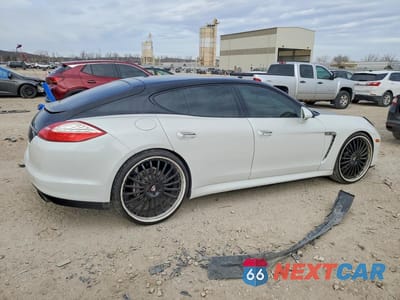 Trzecie zdjęcie samochodu z tyłu: 2013 PORSCHE PANAMERA 2 VIN:WP0AA2A72DL016827 - miniatura