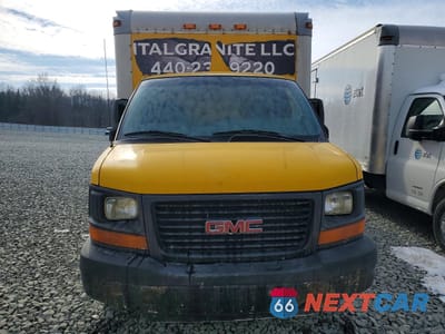 Piąte zdjęcie samochodu w środku: 2007 GMC SAVANA BOX TRUCK VIN:1GDHG31U271900688 - miniatura