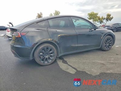 Trzecie zdjęcie samochodu z tyłu: 2022 TESLA MODEL Y VIN:7SAYGDEE5NF506414 - miniatura