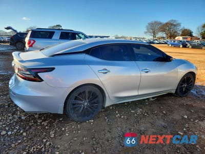 Trzecie zdjęcie samochodu z tyłu: 2018 NISSAN MAXIMA 3.5S VIN:1N4AA6AP9JC409507 - miniatura