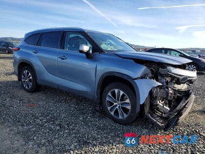 Czwarte zdjęcie samochodu z boku: 2020 TOYOTA HIGHLANDER HYBRID XLE VIN:5TDHBRCH5LS012102 - miniatura