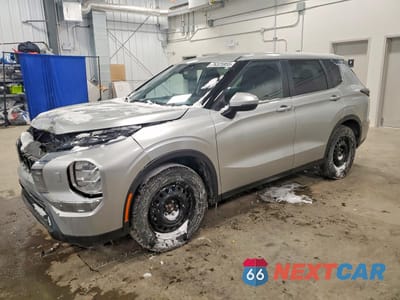 2025 MITSUBISHI OUTLANDER ES JA4J4UA88SZ613836 - główne zdjęcie licytacji z USA - miniatura