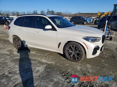 Czwarte zdjęcie samochodu z boku: 2020 BMW X5 M50I VIN:5UXJU4C00L9B00127 - miniatura