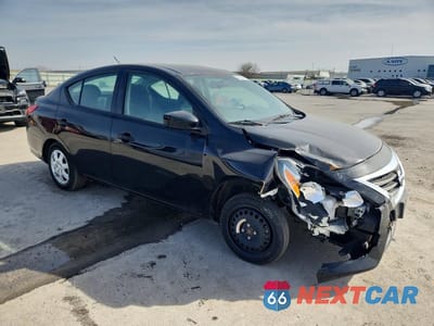 Czwarte zdjęcie samochodu z boku: 2017 NISSAN VERSA S VIN:3N1CN7AP8HL879025 - miniatura