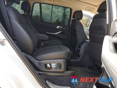Zdjęcie 11 z 13 samochodu: 2025 BMW X7 XDRIVE40I VIN:5UX23EM08S9X21557 - miniatura