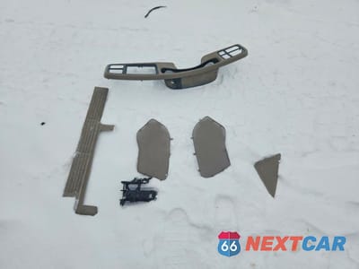 Zdjęcie 12 z 13 samochodu: 2001 CHEVROLET SILVERADO K1500 VIN:1GCEK14T71Z170329 - miniatura