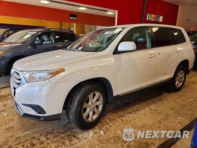 2011 TOYOTA HIGHLANDER BASE 5TDBK3EH9BS045019 - główne zdjęcie licytacji z USA - miniatura