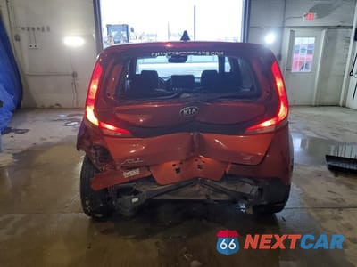 Zdjęcie 6 z 13 samochodu: 2021 KIA SOUL LX VIN:KNDJ23AUXM7778403 - miniatura