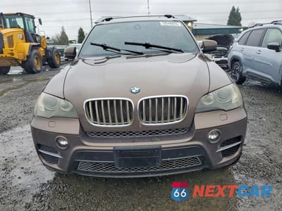 Piąte zdjęcie samochodu w środku: 2011 BMW X5 VIN:5UXZW0C57BL656595 - miniatura