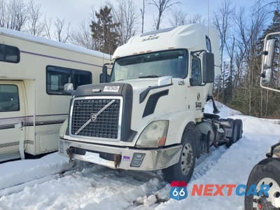 Drugie zdjęcie samochodu z przodu: 2007 VOLVO VN VNL - SEMI TRUCK VIN:4V4NC9GH97N468713 - miniatura