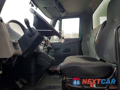 Zdjęcie 7 z 12 samochodu: 2009 INTERNATIONAL 4300 BOX TRUCK VIN:1HTMMAAL09H046563 - miniatura
