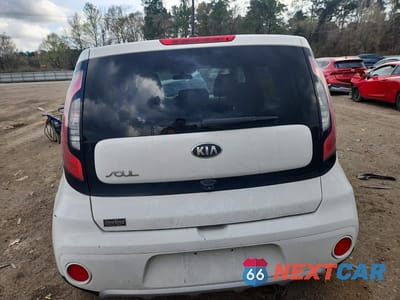 Zdjęcie 6 z 12 samochodu: 2017 KIA SOUL + VIN:KNDJP3A5XH7438006 - miniatura