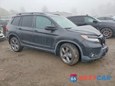 Czwarte zdjęcie samochodu z boku: 2019 HONDA PASSPORT TOURING VIN:5FNYF8H93KB004292 - miniatura