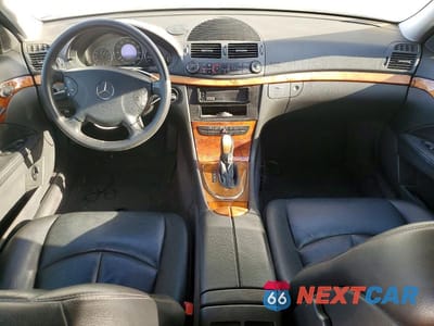 Zdjęcie 8 z 11 samochodu: 2003 MERCEDES-BENZ E 320 VIN:WDBUF65J23A126619 - miniatura