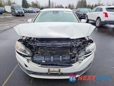 Piąte zdjęcie samochodu w środku: 2014 VOLVO S60 T5 VIN:YV1612FS0E2286532 - miniatura