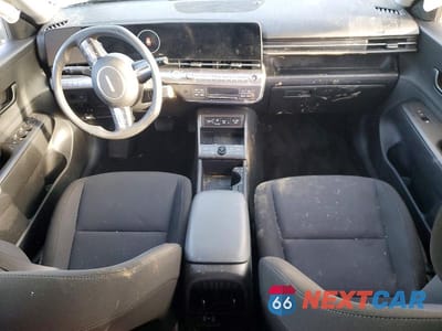 Zdjęcie 8 z 14 samochodu: 2025 HYUNDAI KONA SEL CONVENIENCE VIN:KM8HCCABXSU275040 - miniatura