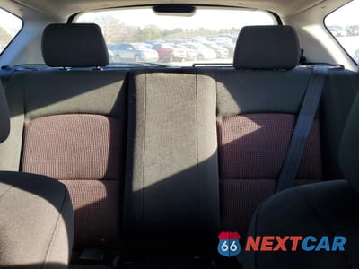 Zdjęcie 10 z 14 samochodu: 2005 MAZDA 3 HATCHBACK VIN:JM1BK143151348968 - miniatura