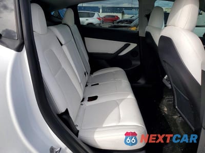 Zdjęcie 10 z 12 samochodu: 2021 TESLA MODEL Y VIN:5YJYGDEEXMF198698 - miniatura