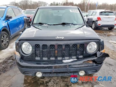 Piąte zdjęcie samochodu w środku: 2015 JEEP PATRIOT LATITUDE VIN:1C4NJPFA8FD400207 - miniatura