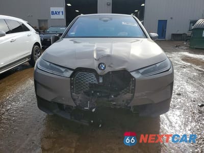 Piąte zdjęcie samochodu w środku: 2025 BMW IX XDRIVE50 VIN:WB523CF01SCU45918 - miniatura