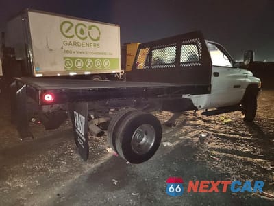 Trzecie zdjęcie samochodu z tyłu: 1998 DODGE RAM 3500 VIN:3B6MC36D2WM208105 - miniatura