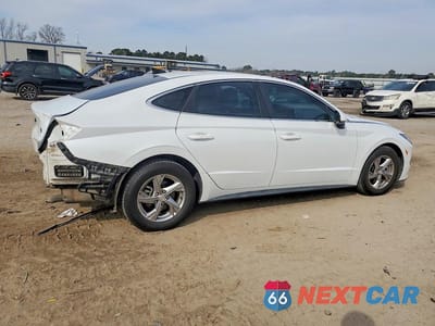 Trzecie zdjęcie samochodu z tyłu: 2020 HYUNDAI SONATA SE VIN:5NPEG4JA8LH052032 - miniatura