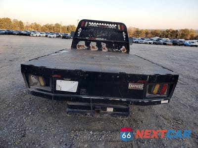 Zdjęcie 6 z 12 samochodu: 2014 CHEVROLET SILVERADO FLATBED TRUCK VIN:1GB3CZC89EF134721 - miniatura