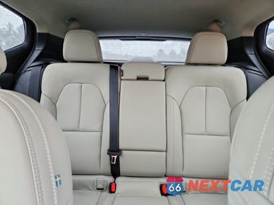 Zdjęcie 10 z 14 samochodu: 2020 VOLVO XC40 T5 MOMENTUM VIN:YV4162UK6L2319306 - miniatura