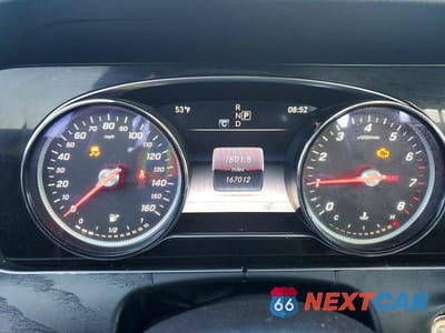 Zdjęcie 9 z 12 samochodu: 2018 MERCEDES-BENZ E 300 4MATIC VIN:WDDZF4KB3JA392372 - miniatura