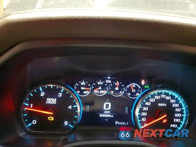Zdjęcie 9 z 12 samochodu: 2019 GMC SIERRA K2500 DENALI VIN:1GT12SEY1KF175530 - miniatura