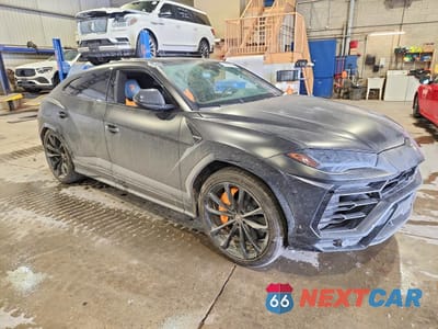 Czwarte zdjęcie samochodu z boku: 2019 LAMBORGHINI URUS VIN:ZPBCA1ZL2KLA04428 - miniatura