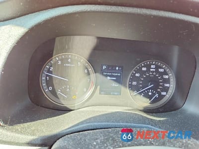 Zdjęcie 9 z 12 samochodu: 2017 HYUNDAI TUCSON SE VIN:KM8J33A44HU506509 - miniatura
