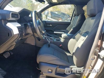 Zdjęcie 7 z 12 samochodu: 2024 TOYOTA TACOMA VIN:3TMLB5JN7RM023462 - miniatura
