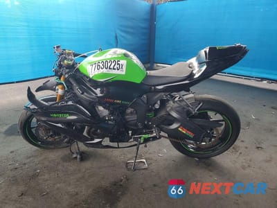 Trzecie zdjęcie samochodu z tyłu: 2015 KAWASAKI ZX636 E VIN:JKBZXJE10FA014371 - miniatura