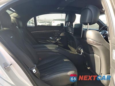 Zdjęcie 10 z 13 samochodu: 2018 MERCEDES-BENZ S 63 AMG 4MATIC VIN:WDDUG8JB1JA417270 - miniatura