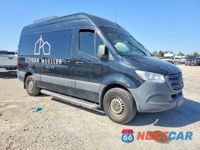 Czwarte zdjęcie samochodu z boku: 2019 MERCEDES-BENZ SPRINTER 2500 VIN:WDZPF0CD2KP053742 - miniatura