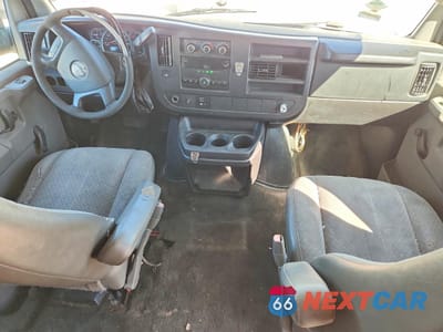 Zdjęcie 8 z 13 samochodu: 2014 CHEVROLET EXPRESS G3500 LS VIN:1GAZGZFAXE1114332 - miniatura