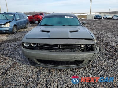 Piąte zdjęcie samochodu w środku: 2017 DODGE CHALLENGER GT VIN:2C3CDZGG2HH641073 - miniatura