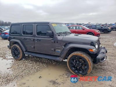 Czwarte zdjęcie samochodu z boku: 2021 JEEP WRANGLER UNLIMITED SAHARA 4XE VIN:1C4JJXP69MW848062 - miniatura