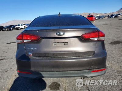 Zdjęcie 6 z 13 samochodu: 2018 KIA FORTE LX VIN:3KPFK4A73JE166982 - miniatura