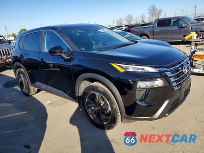 Czwarte zdjęcie samochodu z boku: 2025 NISSAN ROGUE SV VIN:5N1BT3BBXSC827985 - miniatura