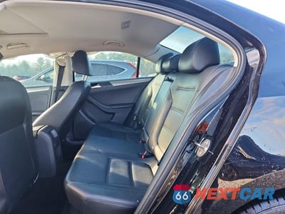 Zdjęcie 10 z 11 samochodu: 2017 VOLKSWAGEN JETTA SE VIN:3VWDB7AJ8HM296354 - miniatura