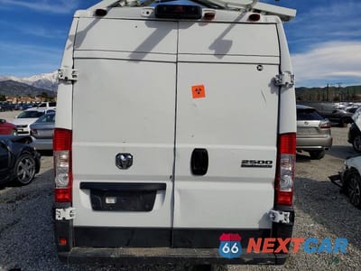 Zdjęcie 10 z 12 samochodu: 2024 RAM PROMASTER 2500 2500 HIGH VIN:3C6LRVCG9RE101705 - miniatura