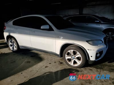 Czwarte zdjęcie samochodu z boku: 2009 BMW X6 XDRIVE35I VIN:5UXFG43599L224589 - miniatura